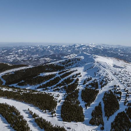 Viceroy Kopaonik Serbia ภายนอก รูปภาพ Aerial view of the ski resort
