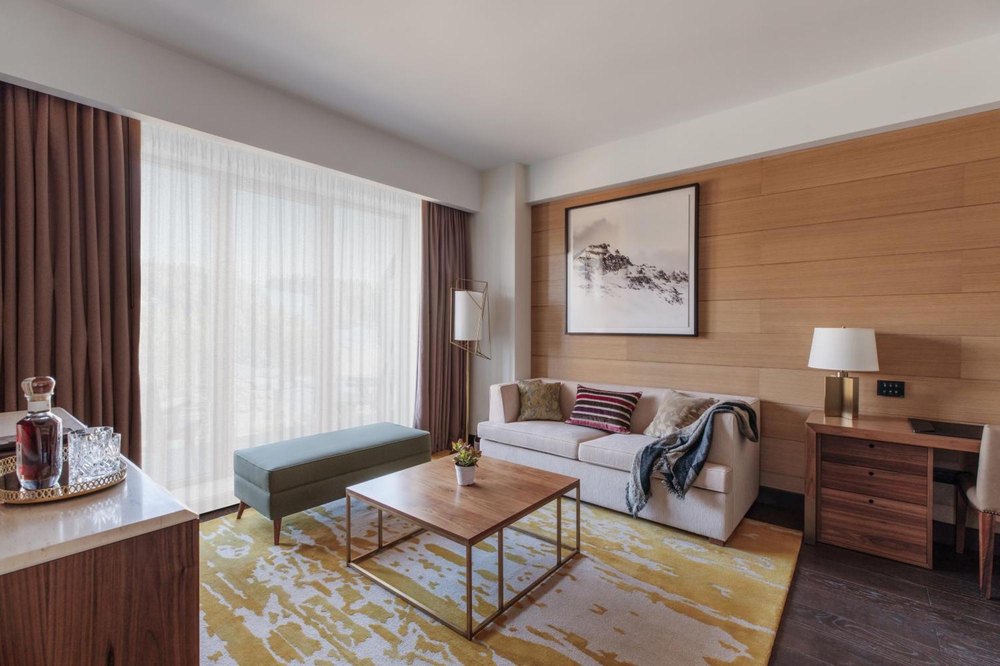 Viceroy Kopaonik Serbia ภายนอก รูปภาพ A living room at The Westin Nanchang