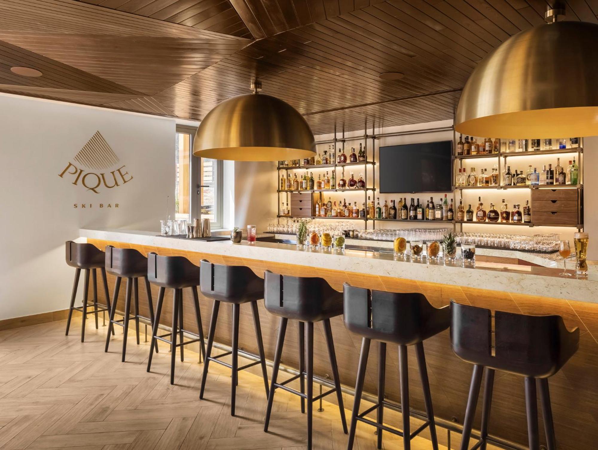 Viceroy Kopaonik Serbia ภายนอก รูปภาพ The bar at the new lounge