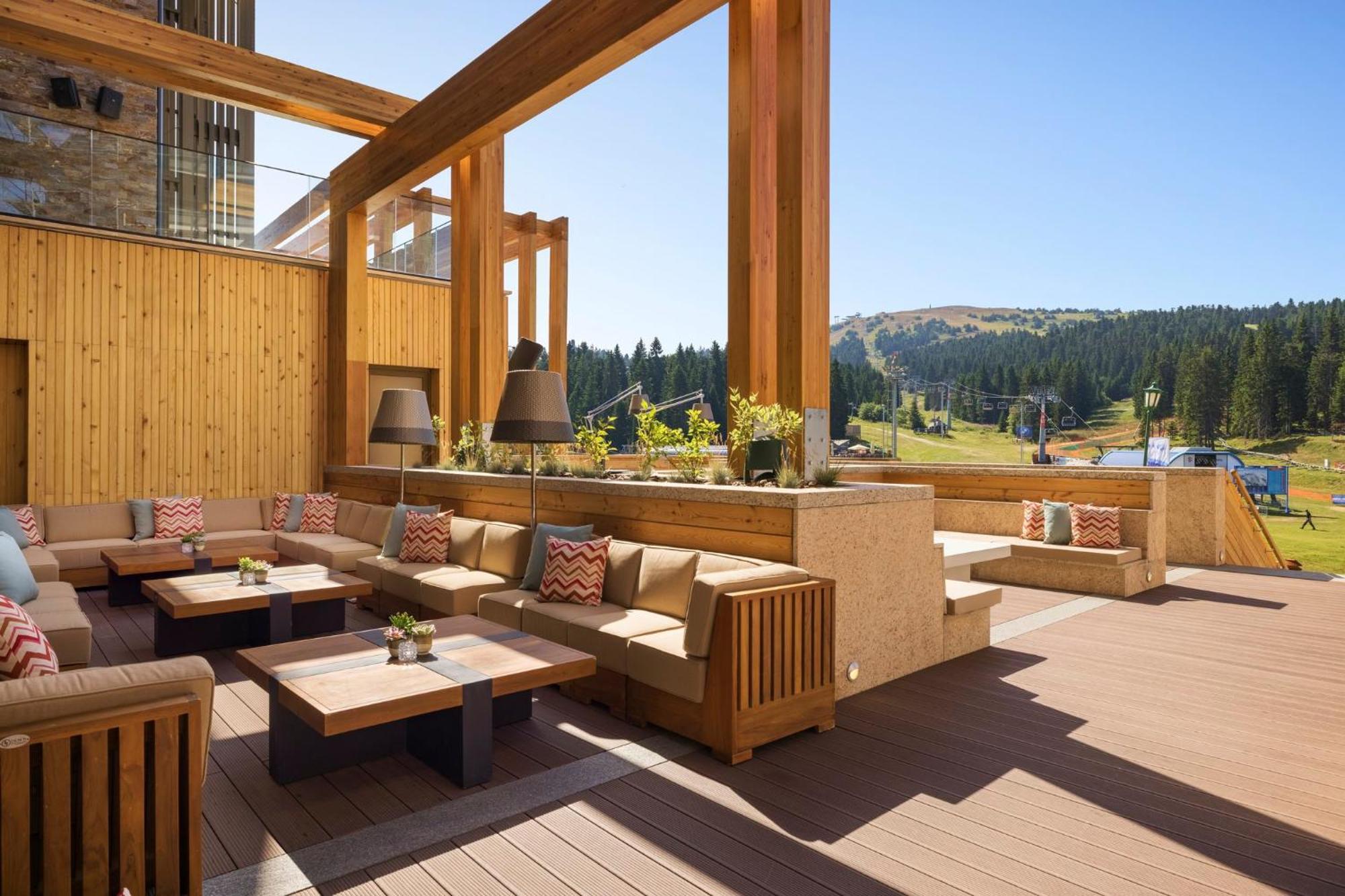 Viceroy Kopaonik Serbia ภายนอก รูปภาพ The Terrace at The Lodge at Sun Valley