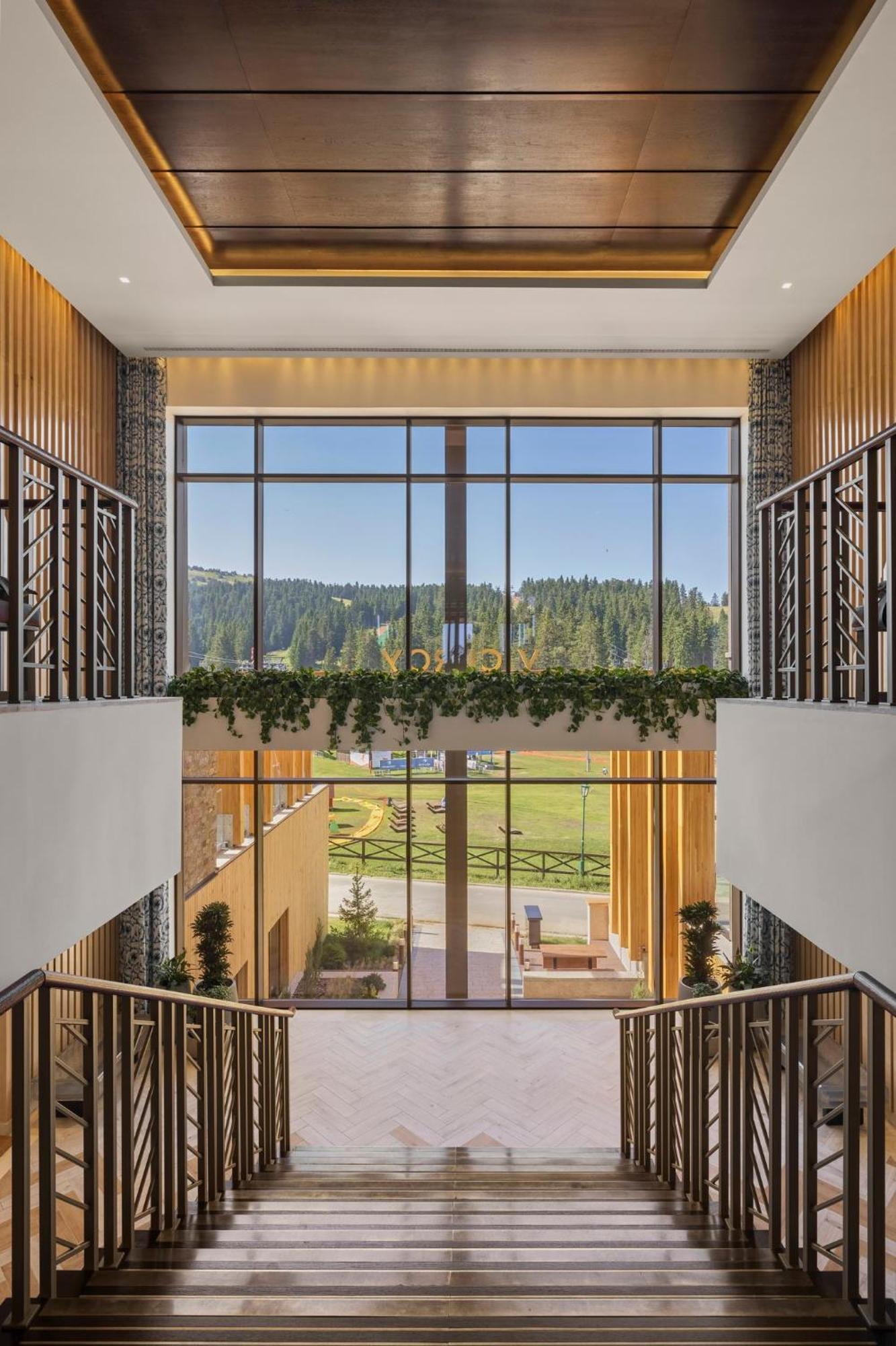 Viceroy Kopaonik Serbia ภายนอก รูปภาพ Interior of the hotel